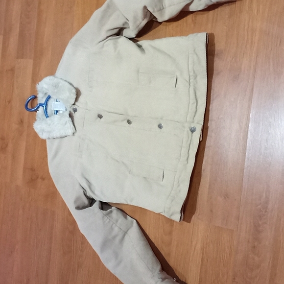 Jacket - Picture 2 of 8